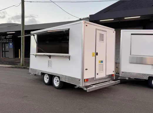 4Meters Fiberglass Trailer Pro